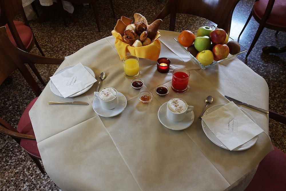 Hotel San Moise Venedig Eksteriør billede