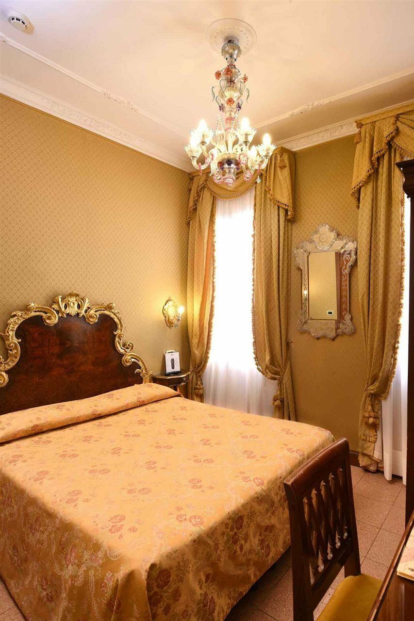 Hotel San Moise Venedig Eksteriør billede