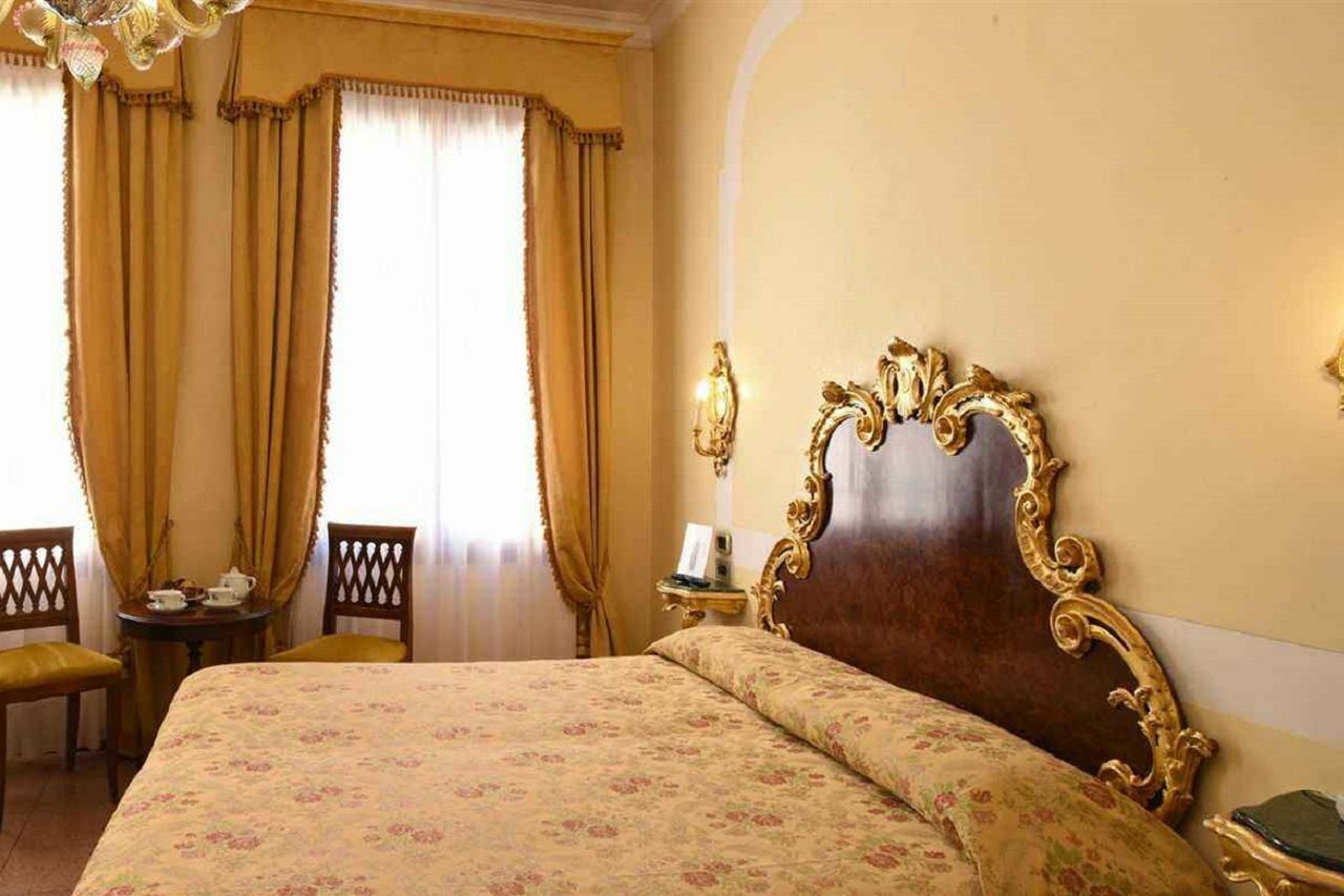 Hotel San Moise Venedig Eksteriør billede