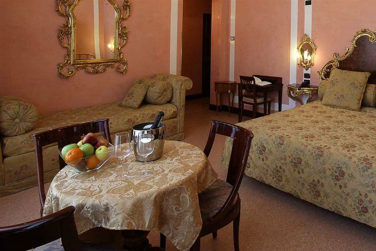 Hotel San Moise Venedig Eksteriør billede